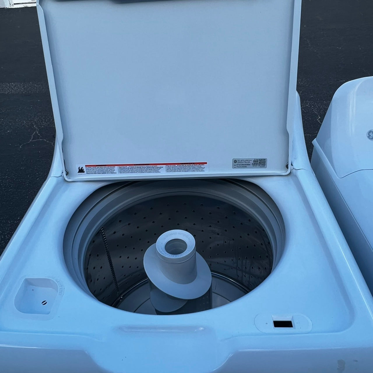 GE Washer and Dryer Set GE Washer and Dryer Set